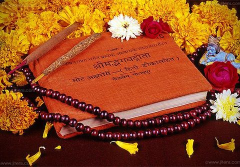 10 Inspirational Dialogues From Bhagavad Gita- You Must Apply In Life