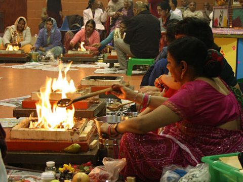 Perform Havan To Purify Your Home Atmosphere