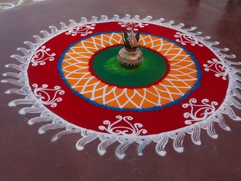 Decorate Your Home With The Hindu Art Rangoli & Get Goodluck & Positivity