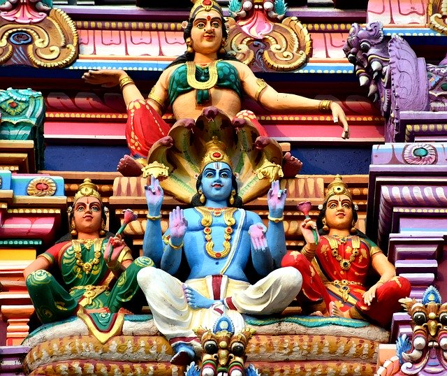 Why Hindus Have So Many Gods When Other Religions doesn't? Read More To Know