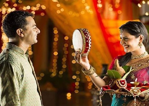 You Must Observe The Karva Chauth Fast For Your Husband's Longevity & Prosperity