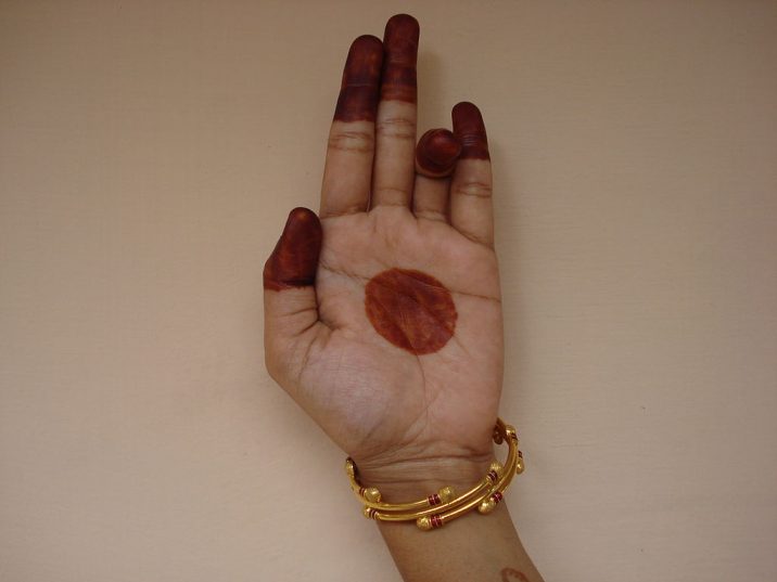 Practice Mudras Regularly & Eliminate Insomnia Easily