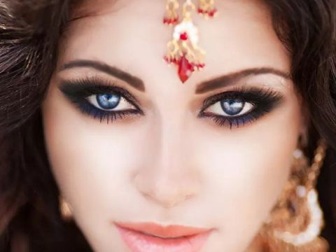 Read How Wearing Kajal Can Defend Your Eyes From Infections?