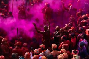 6 Unique Ways Of Celebrating Holi In India