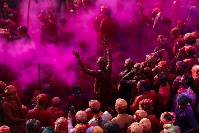 6 Unique Ways Of Celebrating Holi In India