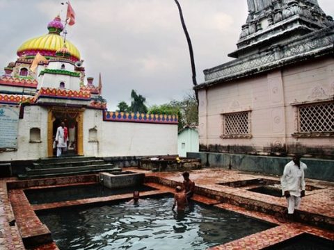 Ask For Protection By Offering Puja At Vajreshwari Temple