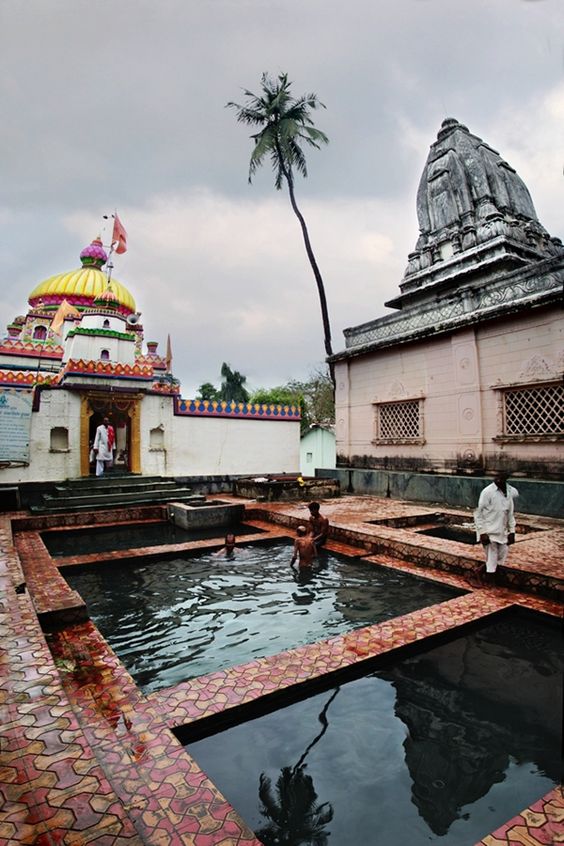 Ask For Protection By Offering Puja At Vajreshwari Temple