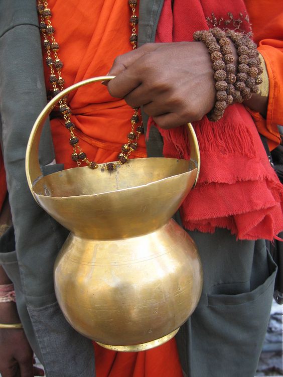 Kamandalu: A Symbol Of Spiritual Purity And Divine Energy