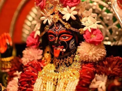 Worship Dakshina Kali To Ward Off Enemies & Negativities From Life