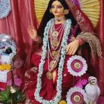 Perform Kojagori Lokkhi Puja To Invite Prosperity In Your Life