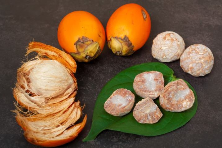 Offer Betel Nut To Invite Prosperity And Divine Blessings